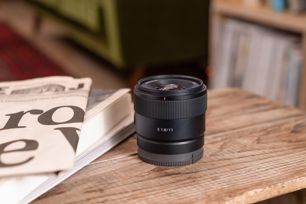 sony-sel11f18-11-mm-f1-8-ultra-weitwinkel-objektiv-f-r-aps-c-e-mount-kompakt-und image 4