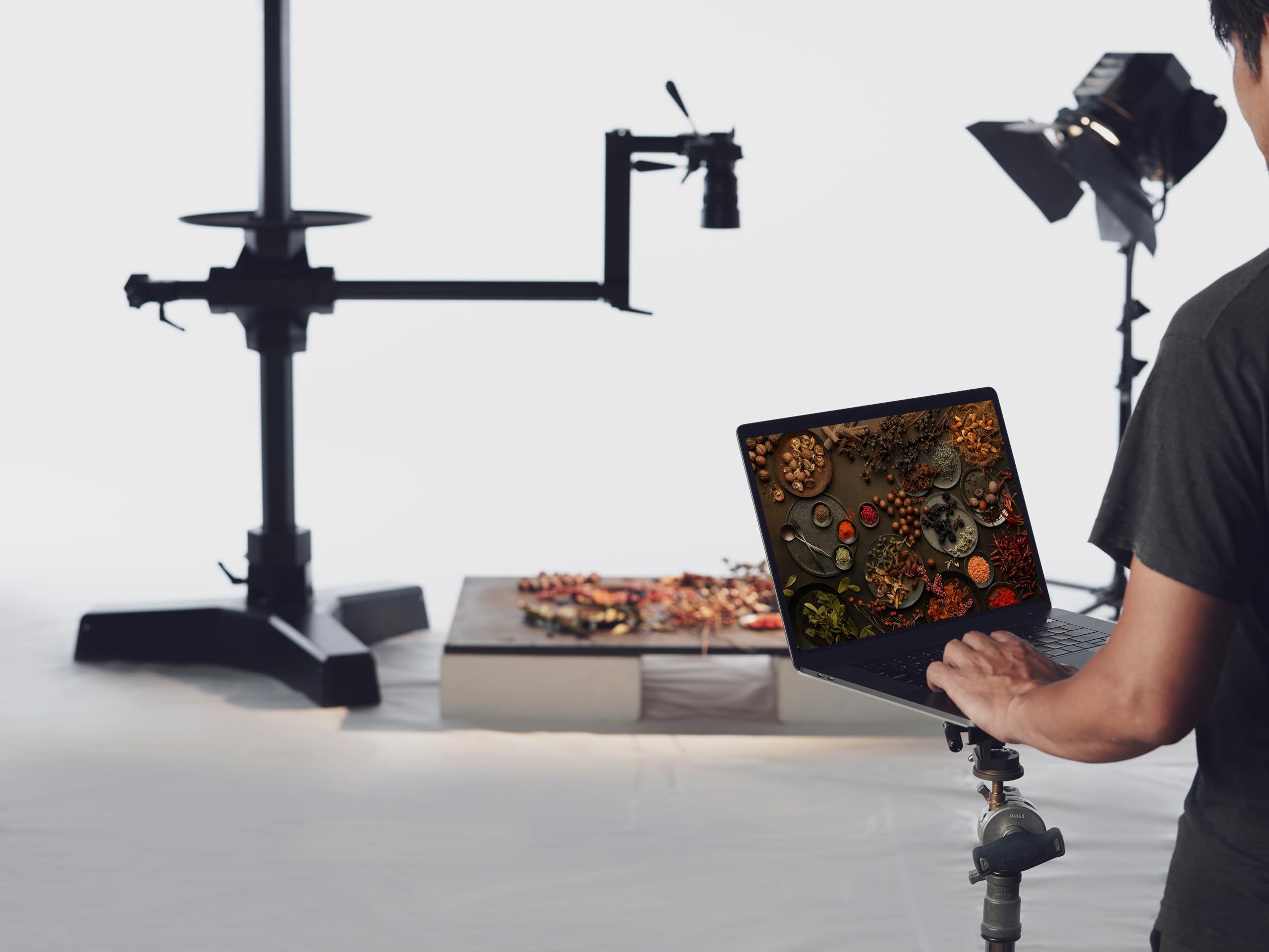 sony-alpha-7r-iv-vollformat-systemkamera-geh-use-61-mp-4k-10-fps-eye-af image 7
