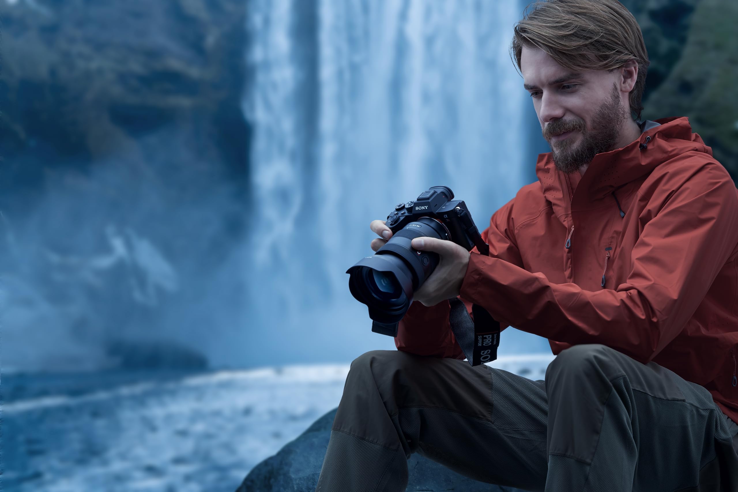 sony-alpha-7r-iv-vollformat-systemkamera-geh-use-61-mp-4k-10-fps-eye-af image 5