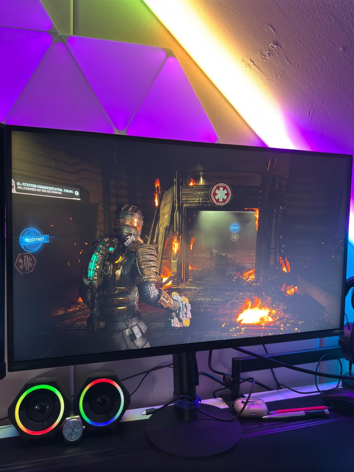 Mega Monitor!
