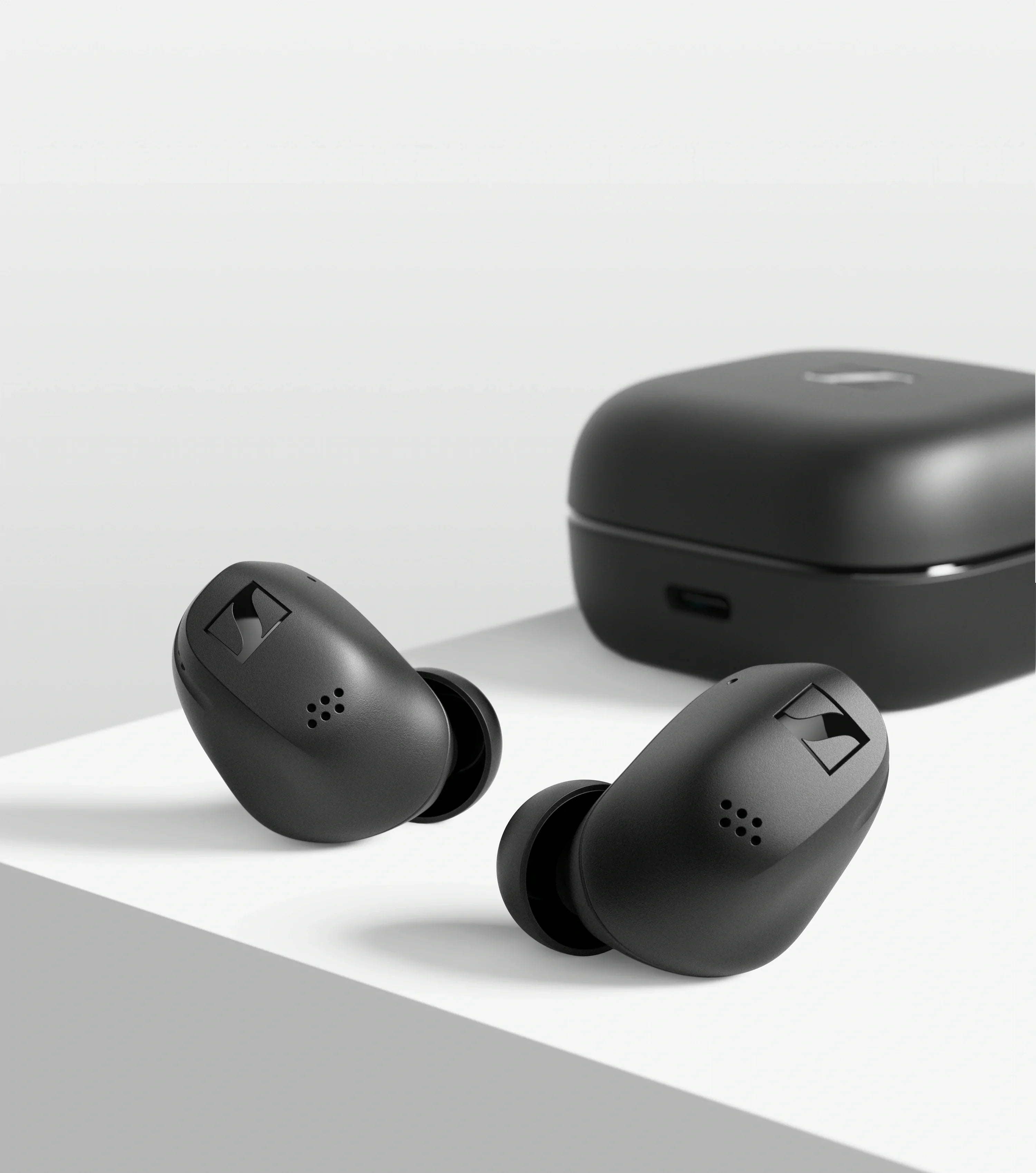 sennheiser-accentum-true-wireless-refurbished-in-ear-kopfh-rer-mit-ladecase image 1